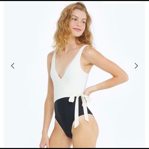 Summersalt Perfect Wrap One Piece NWT